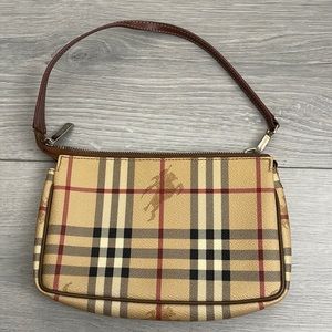 Burberry purse / pochette